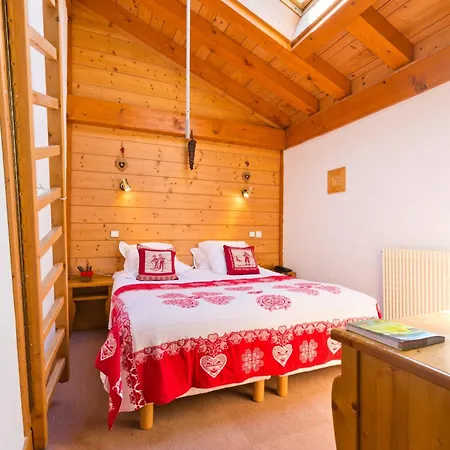 Chalet Hotel Aiguille Blanche Logis 2*
